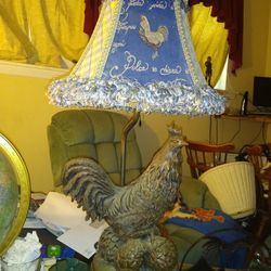 Vintage Wooden Rooster Lamp