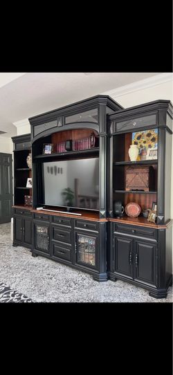 Luxury Wall Unit