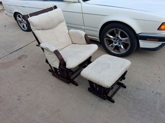 2pc hard 🪵 wood rocker chair & foot rest unit.