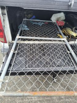 Chain link gate