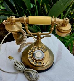 Rotary telephone