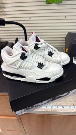 Jordan retro 4