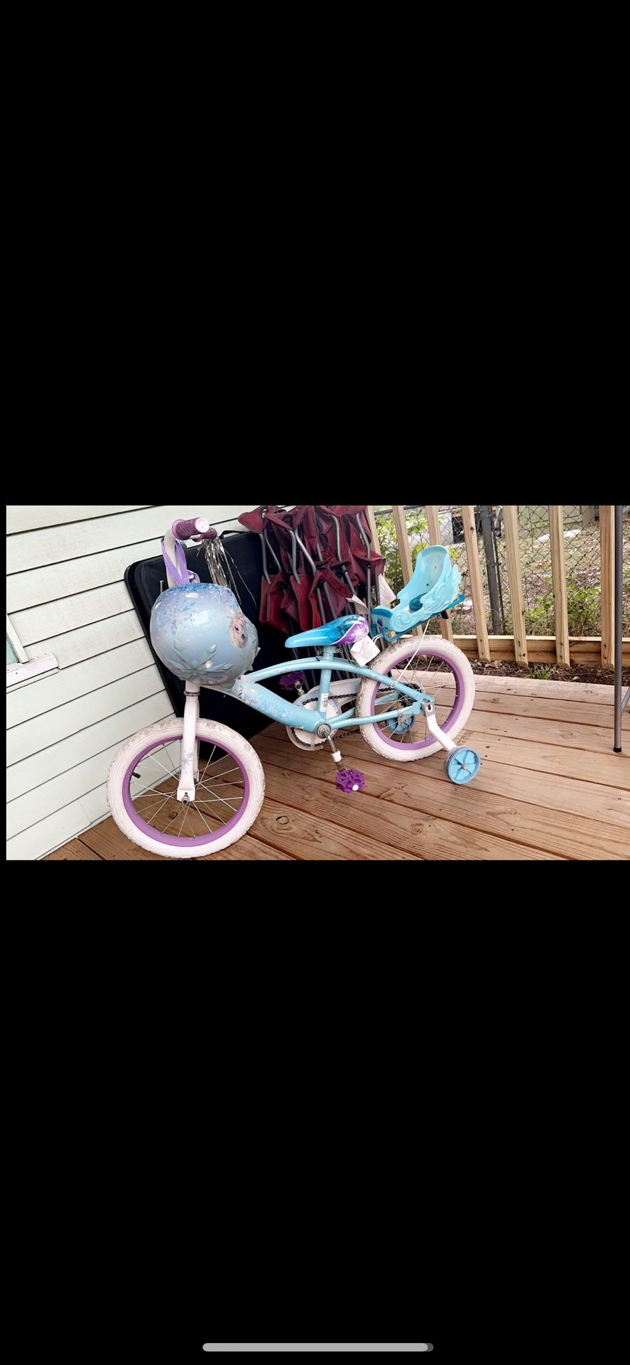 Girls frozen bike