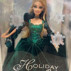 Mattel Barbie Doll 2004 Holiday Green Dress B5848