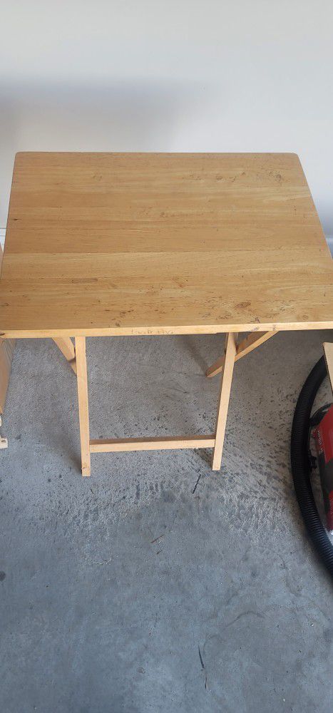 Smalling Folding Table 
