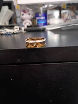 Women's ring size 7 .