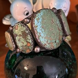 Vintage 20s To 40s Stunning Turquoise And Sterling Silver Navajo Cuff Bracelet 