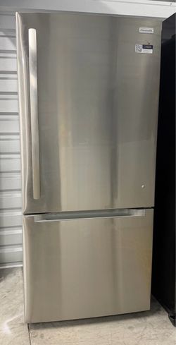 NEW Frigidaire Stainless Steel Bottom Freezer Refrigerator
