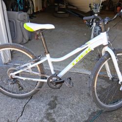 TREK Precaliber 24" Mountain Bike