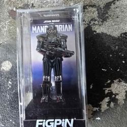 The Mandelorian Dark Trooper Figpin