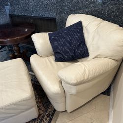 Leather Lounge chair and Ottoman