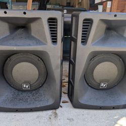 EV ElectroVoice SX500 Professional 15” Speaker Cabinets