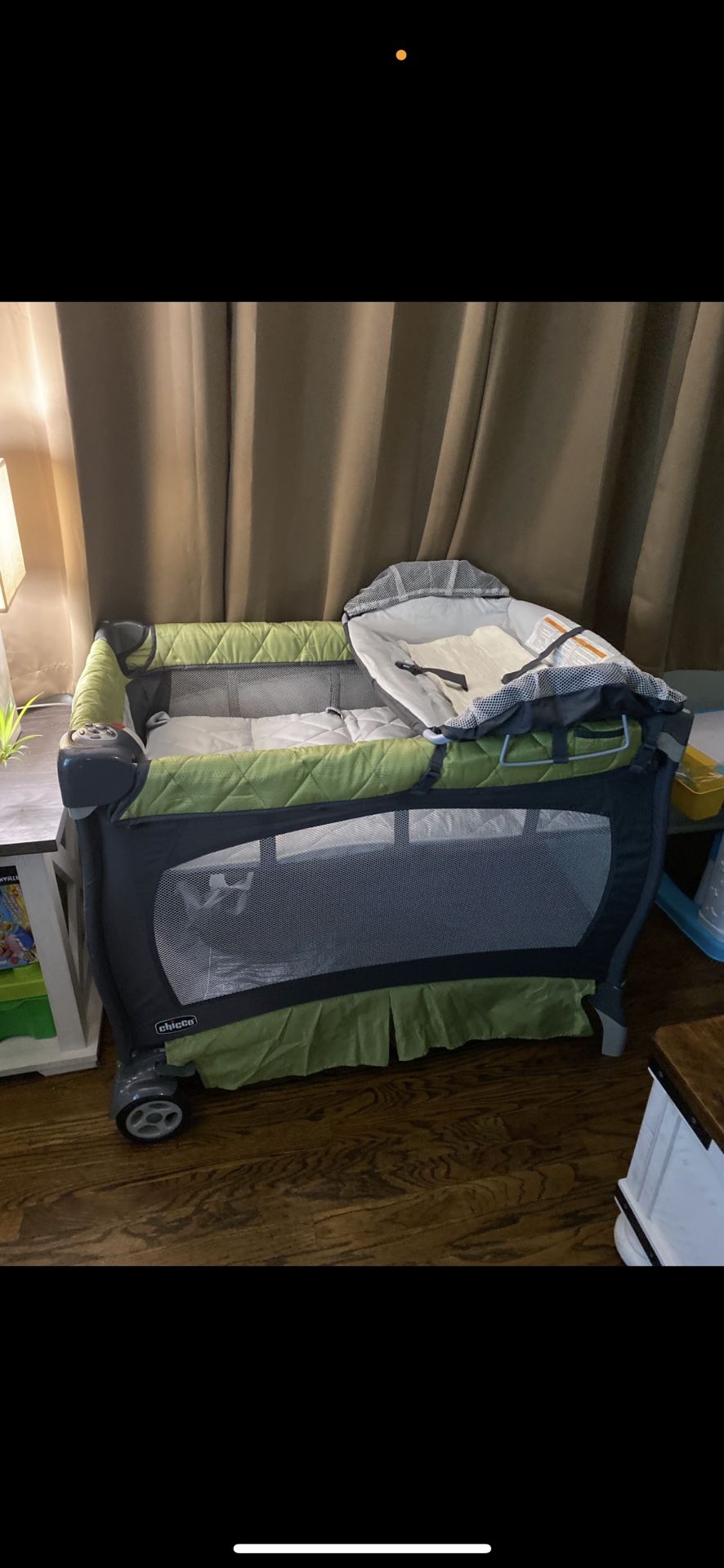 Chicco Pack And Play With Changing Pad