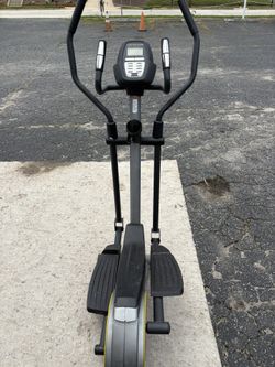 Golds gym elliptical