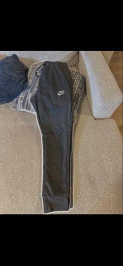 NIKE SWEATPANTS BRAND NEW SIZE medium