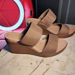 Crocs Leigh II Wedge Heel