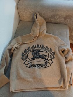 Burberry hoodie size m