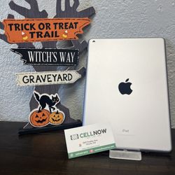 iPad 6th Generation WiFi 32GB - Gray