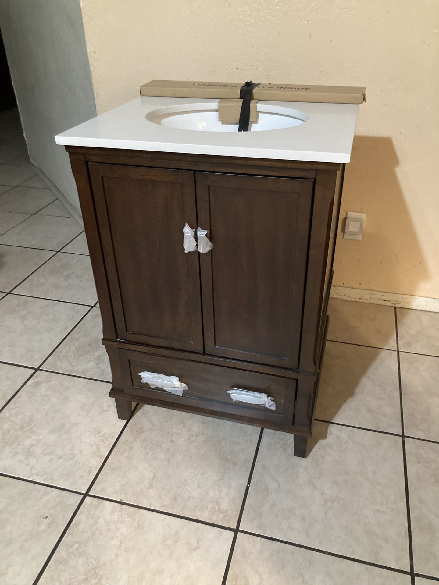 Dorel living 24” bathroom vanity