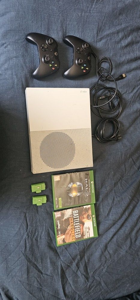 XBOX ONE S - 1TB $200 OBO