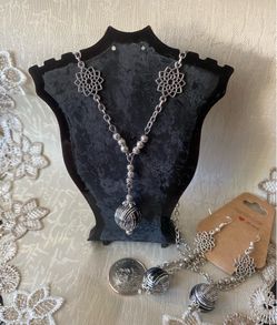 Handmade Silver-Tone Necklace and Earring Set