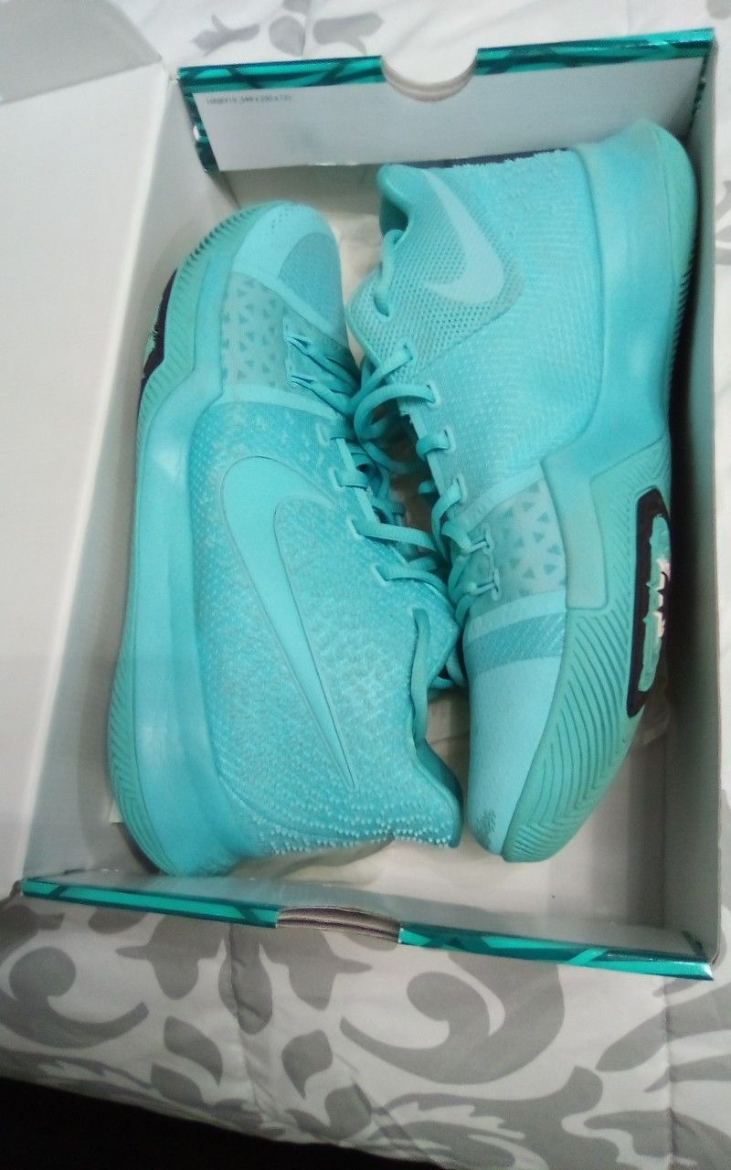 Kyrie Irving Size 12