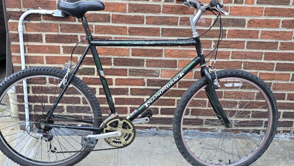 Diamondback 22" Mountain Bike...