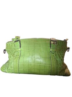 Vintage Dooney & Dooney & Bourke Vintage/Y2K Lime Green Crocodile Embossed Satchel Shoulder Bag Add a vibrant pop of color to your wardrobe with this 