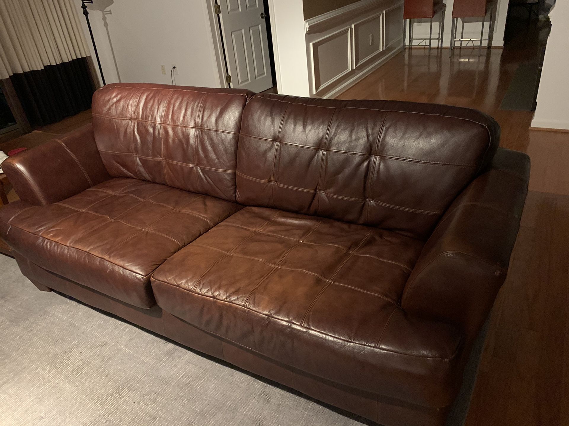 Leather Couch and Arm Chair Set in Good Condition