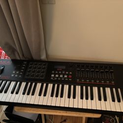 AKAI MPK261 MIDI Keyboard Controller