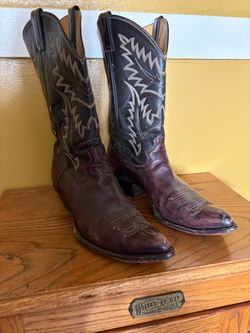Men’s Justin Leather Cowboy Boots