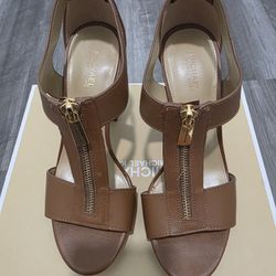 Zapatos MK Size 7  $60 OBO