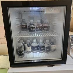 Smal Fridge 16 CU.FT