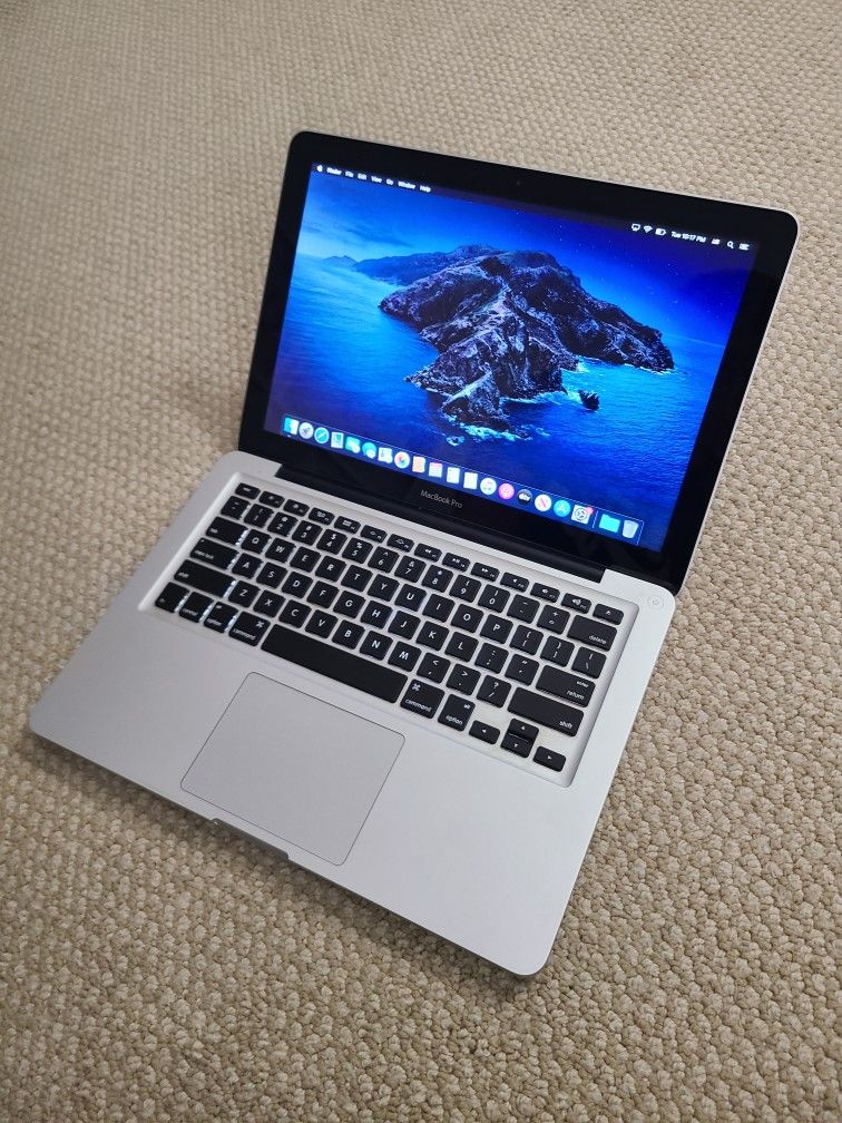 MacBook Pro 13" 2.5 GHz Dual-Core Intel i5 Upgraded 16GB Ram & 500GB SSD