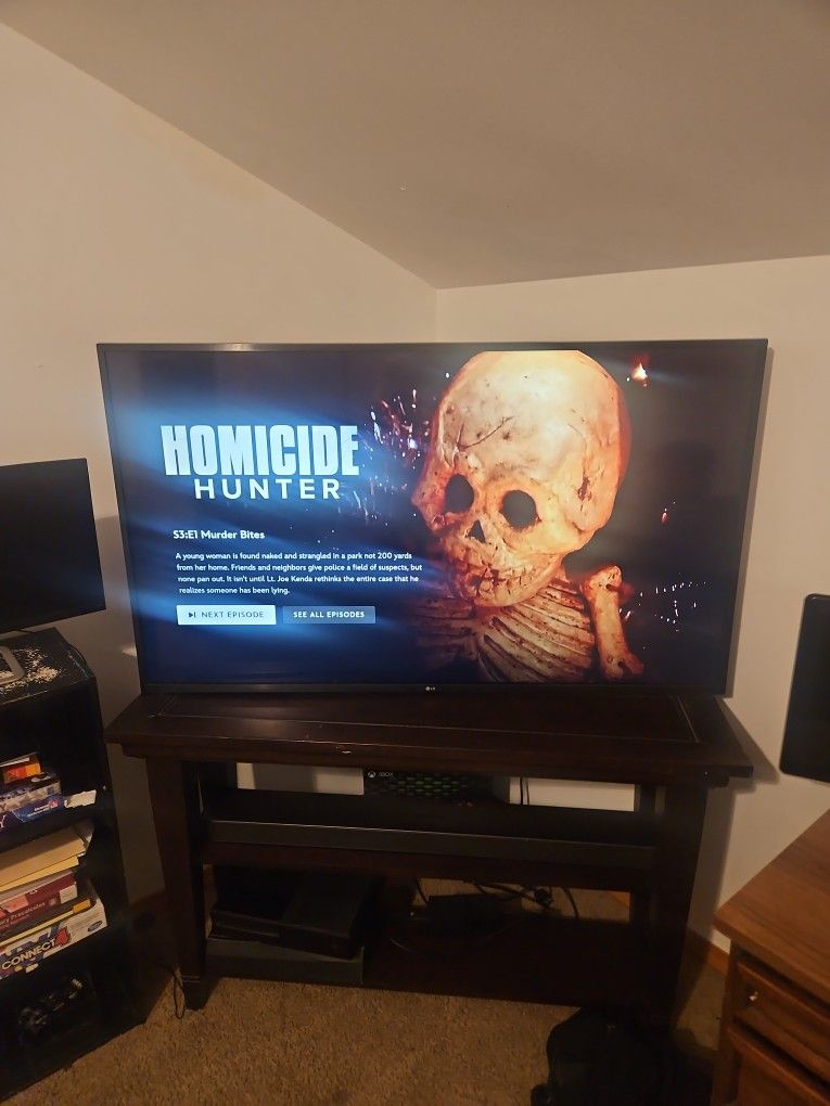 43' 4k Smart W/ Soundbar