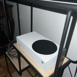 Xbox Series S with all Accessories and Controller! (NEVER USED!)