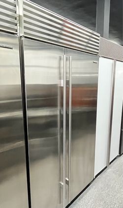 Subzero 42” W Stainless Steel Side x Side Built In Refrigerator