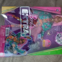 New In Box Barbie/Barbie Sets Cheaper The More You Buy