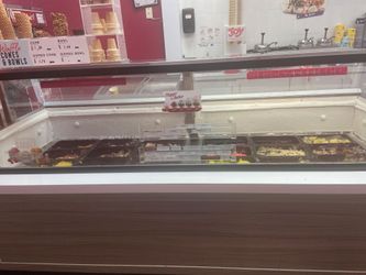 Ice cream dipping cabinet