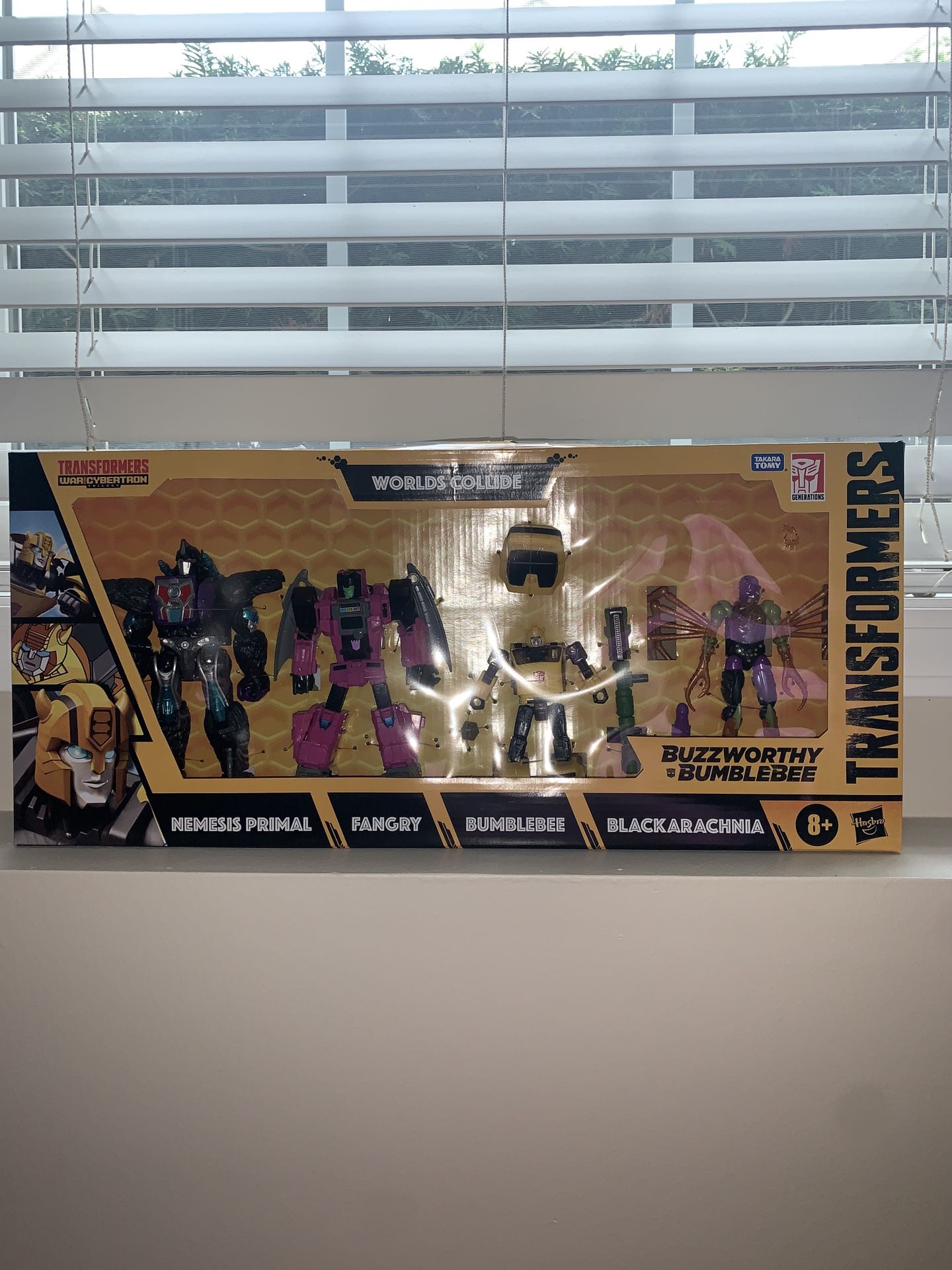 New Transformers Buzzworthy Bumblebee WFC WORLDS COLLIDE, 4Pack, Case Fresh, In-Hand