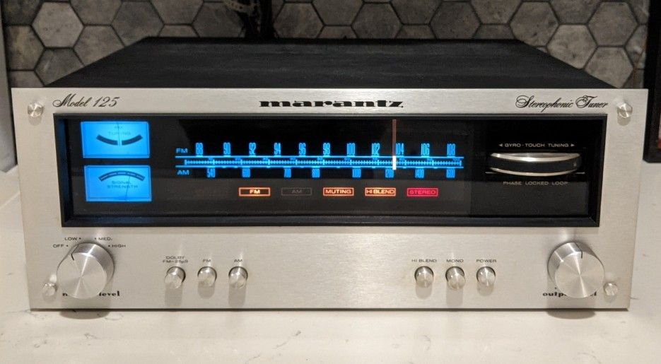 Vintage Marantz Model 125 Stereo Tuner 