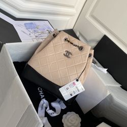 Women Gucci Bag 