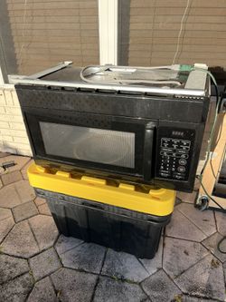 Magic Chef Over The Range OTR Microwave - Black