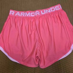 Womens XL Under Armour & 15Nike shorts (3)