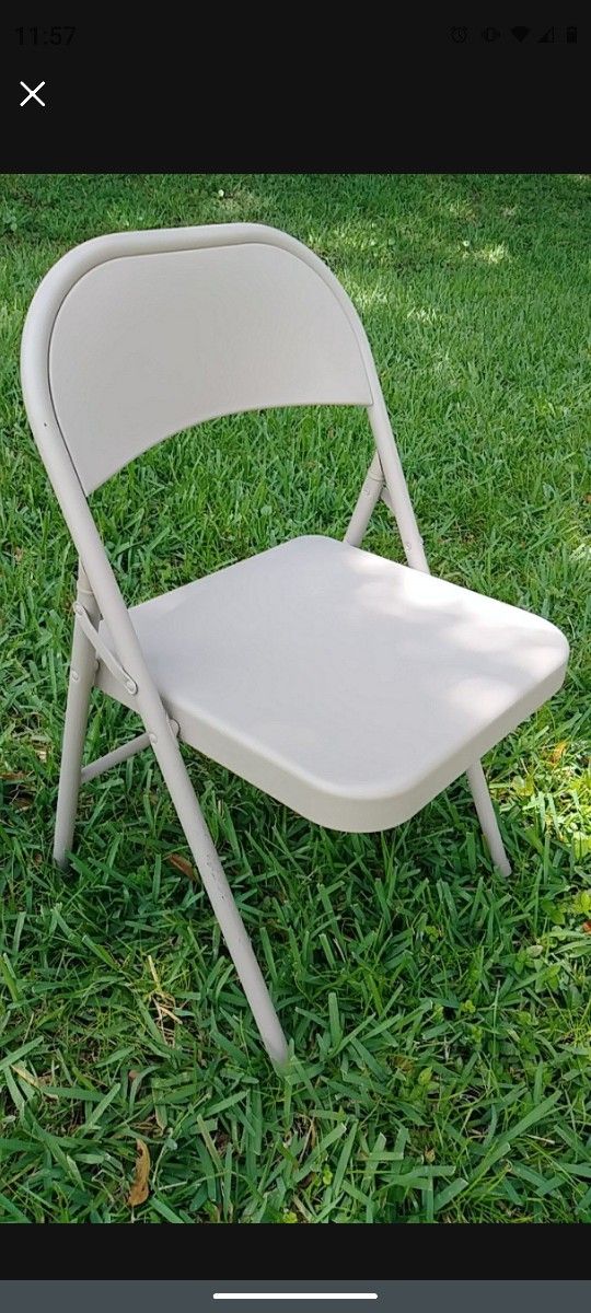 Folding party chairs