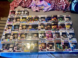 Lot of funko pops!