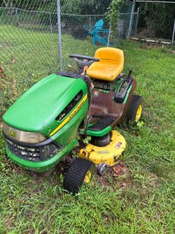 LA 115 John Deere Mower