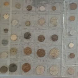 BULK LOT OF CURRENCY, 122 TOTAL WAR MILITARY AND VARIED OLD VINTAGE FOREIGN COINS