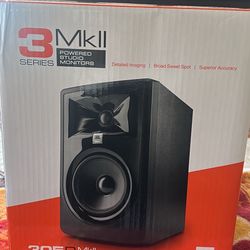JBL 305P MKII 3 Series 305P Mkll 5" 2-Way Powered Studio Monitor