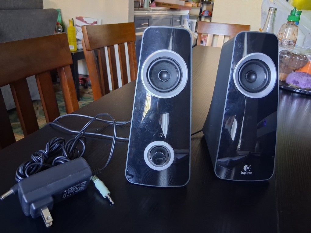 Logitech 2320 Speaker System